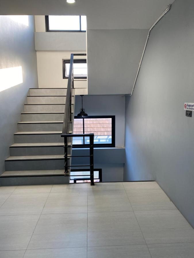 Dd Modern House Aparthotel Surat Thani Buitenkant foto